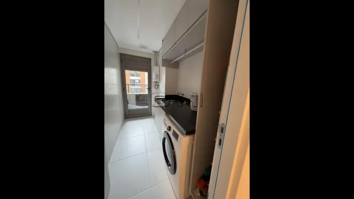 Valen Pinheiros Locação · 3 dormitórios