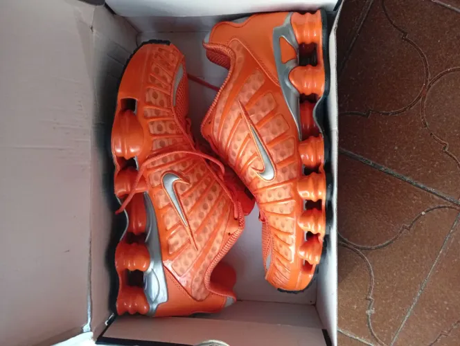 Tênis Nike masculino 12 molas laranja Vietnã