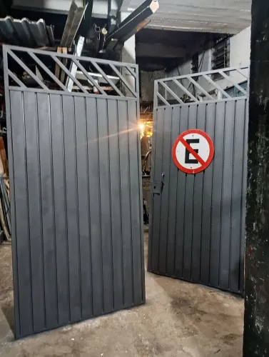 Portão usado reformado (entrego instalado)