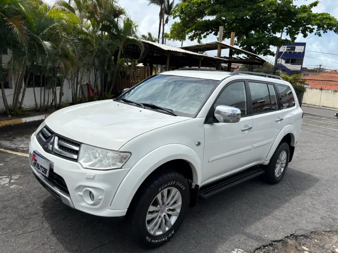 Mitsubishi Pajero Dakar HPE 3.2 4X4 T.I Dies 5P AUT 2014