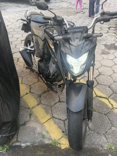 Vendo CB twister 300f
