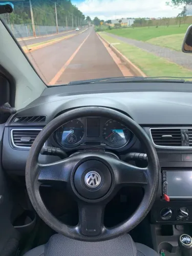 Volkswagen Fox 1.0 MI Total Flex 8V 5P 2011