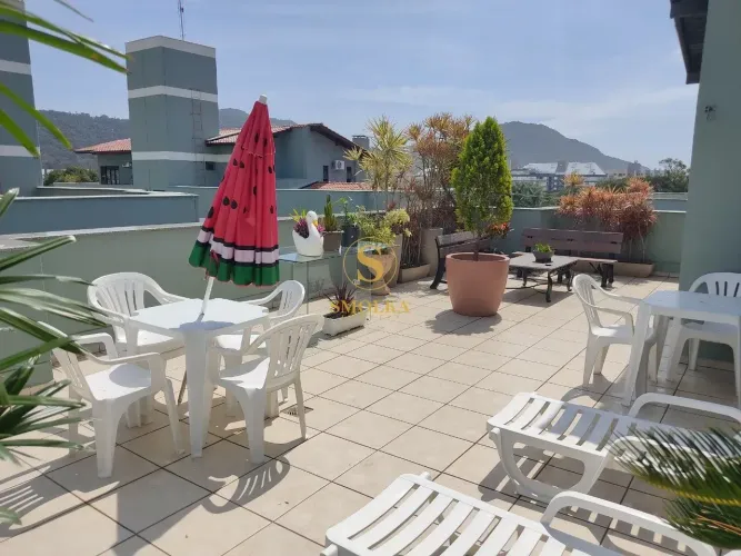 Cobertura para venda com 196 metros quadrados com 4 dormitórios nos Ingleses tem Florianóp