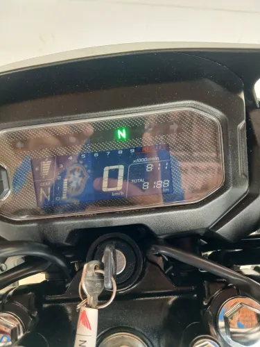 Moto novíssima pra vender 
