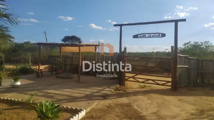 SÍTIO À VENDA - REGIÃO DA ESTIVA - ZONA RURAL DE VITÓRIA DA CONQUISTA