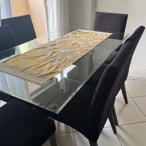 Jogo de mesa 6 cadeiras