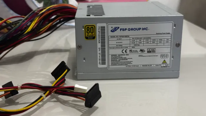 Fonte FSP Group 300W 80 Plus Gold Bivolt - Usado Seminovo