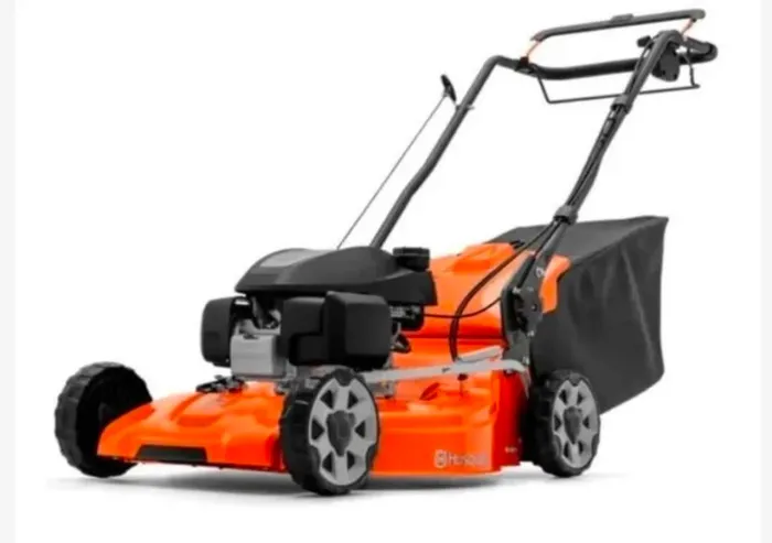 Cortador de Grama com tração Husqvarna
