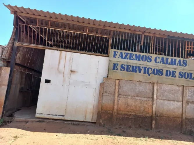 Vende se casa em piracanjuba GO