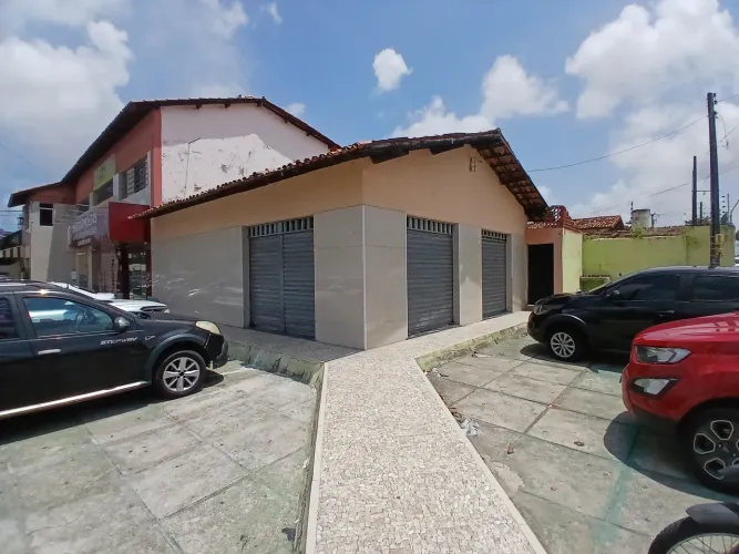 Vila União - Francisca Lorda, 210 Loja Com Aproximadamente 140m², 02 Ambientes, W.C, Estac