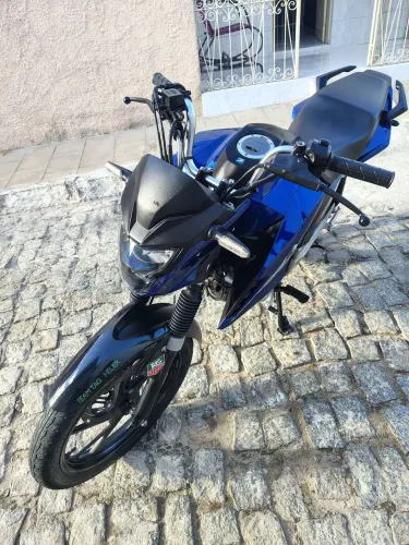 Moto nova , sem avaria, revisão a cada mil KM e emplacamento junho 2027!