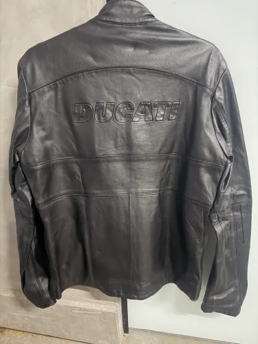 jaqueta couro PUMA( DUCATI)