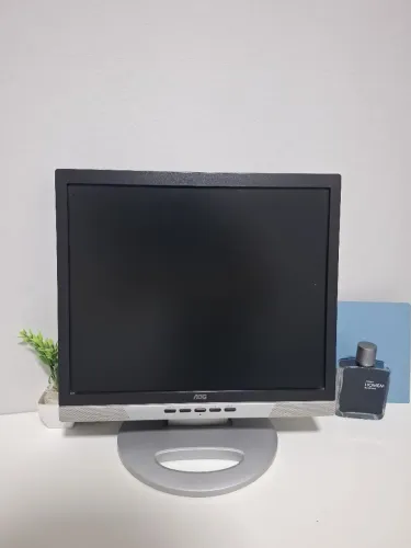 Vendo Monitor AOC