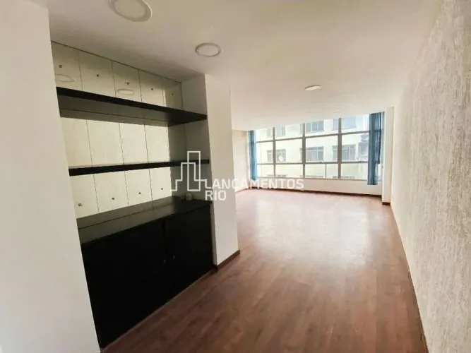 Sala à venda no Centro de Niterói, 35 m² por R$ 170.000