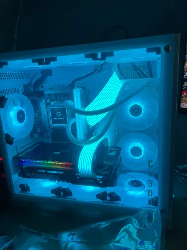 ? PC Gamer White Completo | RTX 3050 TUF RGB | i5-12400 | DDR5 | Monitor 144Hz 