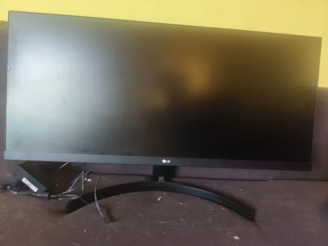 Monitor ultrawide LG 29 polegadas