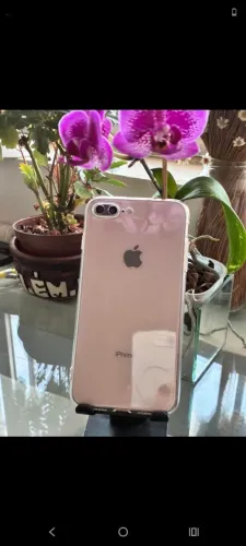 iPhone 8 Plus em ótimo estado 74 porcento saúde de bateria