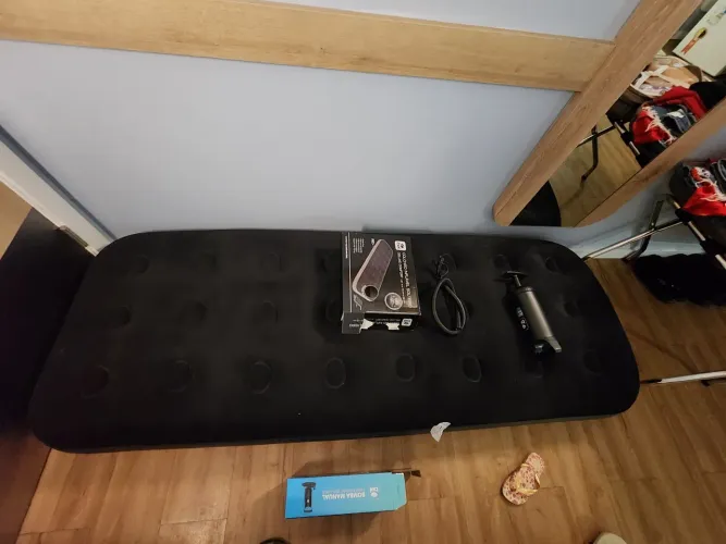 Colchão De Ar Solteiro Com Kit Reparo + Bomba De Ar Manual