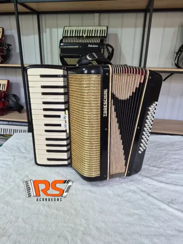 Acordeon/Gaita Todeschini 48 baixos