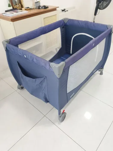 Berço cercado com colchão