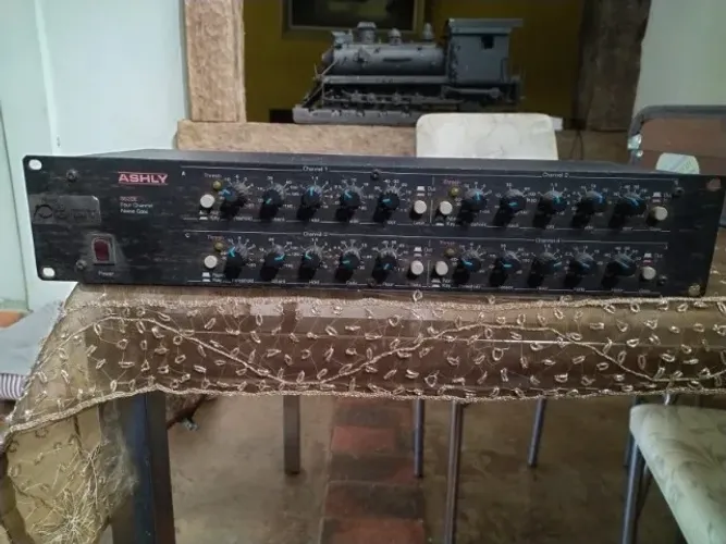 Noise Gate Ashly SG35E