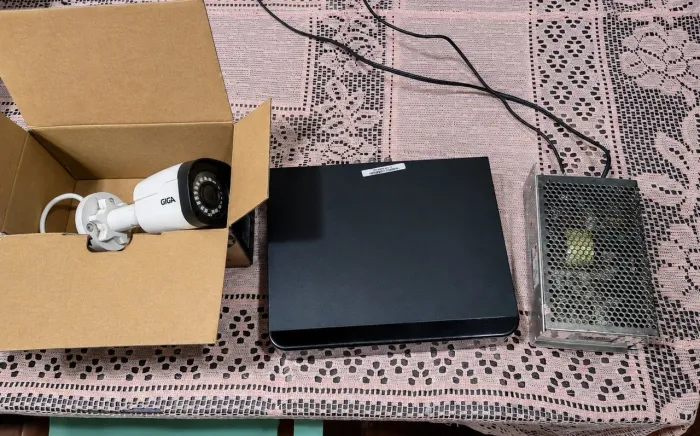 DVR cinco canais marca giga de 500 GB 