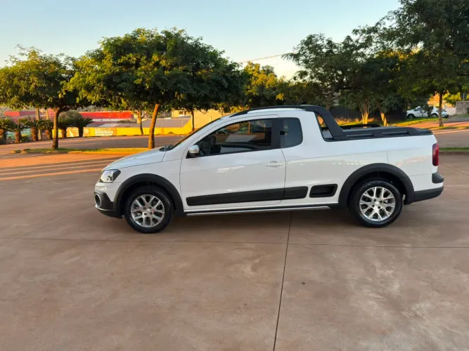 Volkswagen Saveiro Cross 1.6 T. Flex 16V CE 2015