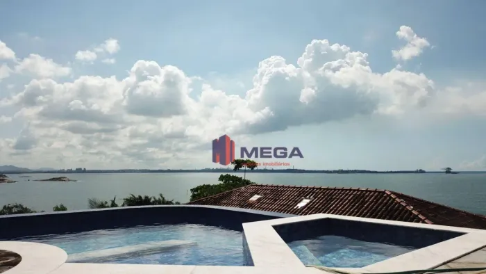 Casa dos sonhos no Morro do Moreno à venda, 423 m² por R$ 3.950.000 - Praia da Costa - Vil
