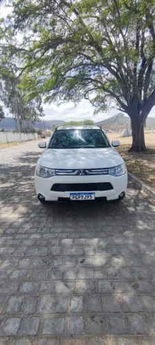 Mitsubishi Outlander 2.0 16V 160cv Aut. 2014
