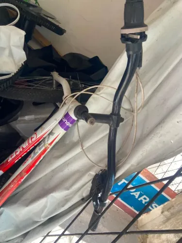 vendo bicicleta aro 26 (valor 450)