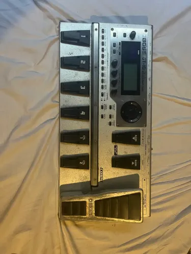 Pedaleira GT-10 Boss