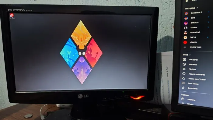 Monitor LG Flatron W1643C 16 Polegadas Funcionando