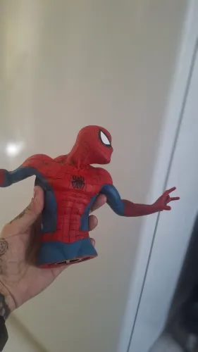 Boneco homem aranha marvel