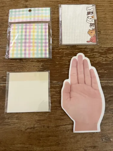 Kit com 4 Blocos de Notas Adesivas Fofas - Papelaria Kawaii