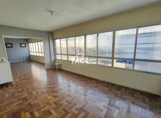 Apartamento 3 Dorms no Centro de Vitória 190m² por R$550 mil