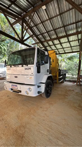 Caminhão Muck Ford cargo