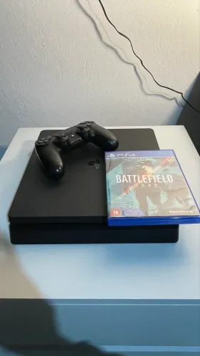 PlayStation 4 Slim com defeito