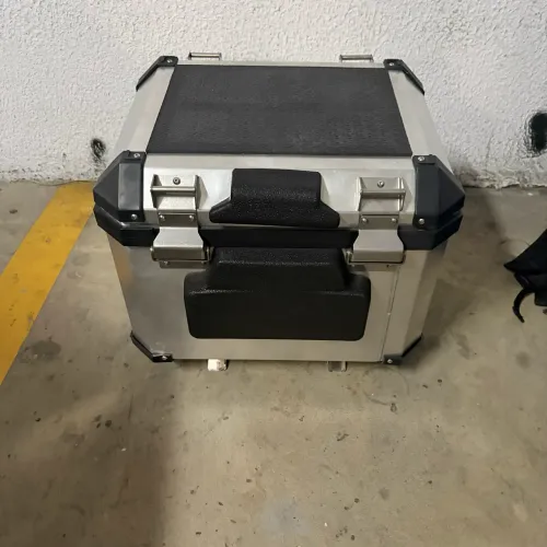 Top case central para bmw 1300