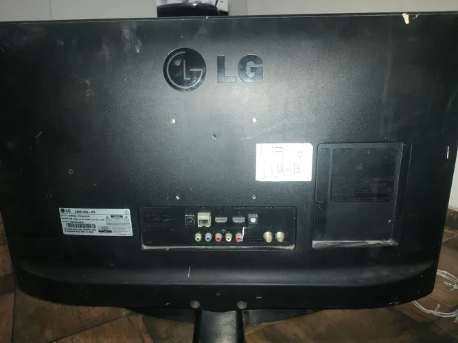 Tv LG 28 polegadas tela quebrada