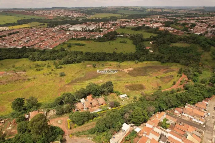 Área urbana para loteamento em Tatuí SP com 96.800 m² oportun
