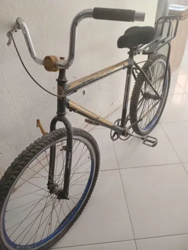 vendo bicicleta. usada