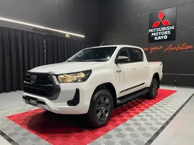 Toyota Hilux CD Gr-s 4X4 2.8 TDI Dies. Aut. 2024