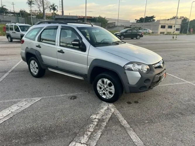 Fiat Palio Weekend Adventure Locker 1.8 Flex 2015