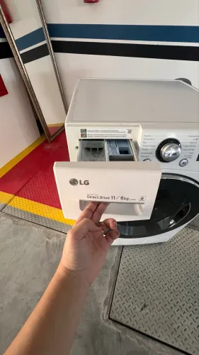 Vendo maquina lava e seca lg