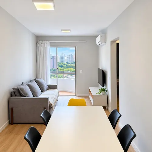 Andar alto no Brooklin, mobiliado completo, vista livre, suíte e vaga livre
