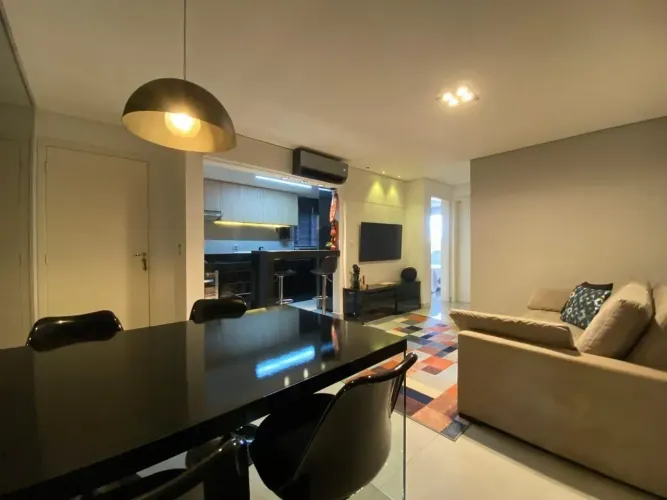Imóvel para venda possui 53 metros quadrados com 5 quartos em Jardim Inconfidência - Uberl