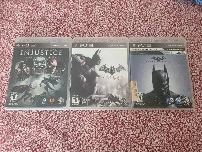 Combo jogos PS3 Batman Arkaham+ Injustice