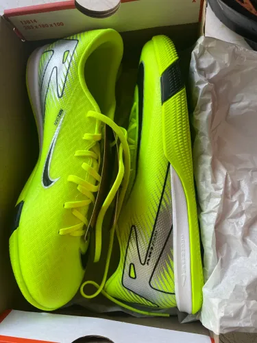 Chuteira Nike Original