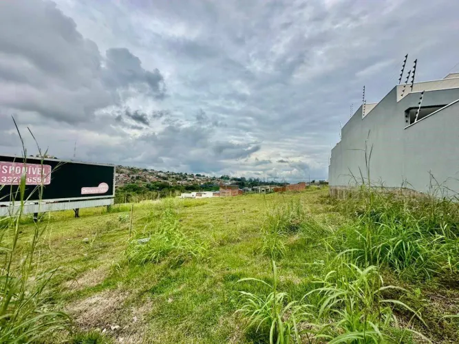 Terreno 259 m² à Venda na Gleba Esperança Região Sul de Londrina Próximo à UEL e Shopping