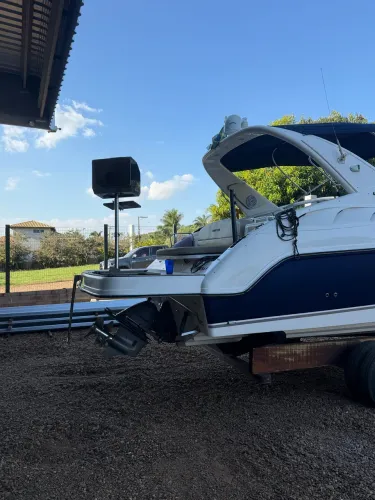 Lancha phantom 300
